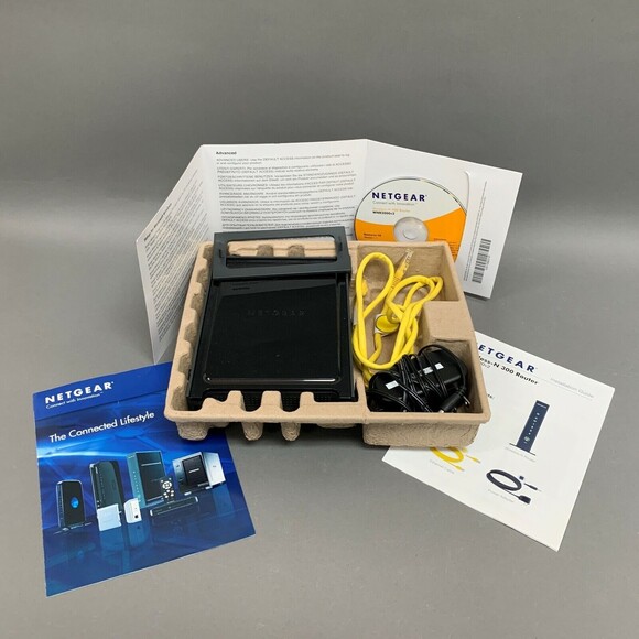 Netgear N300 WNR2000 Wireless Router Work and Play in Box - Picture 5 of 9